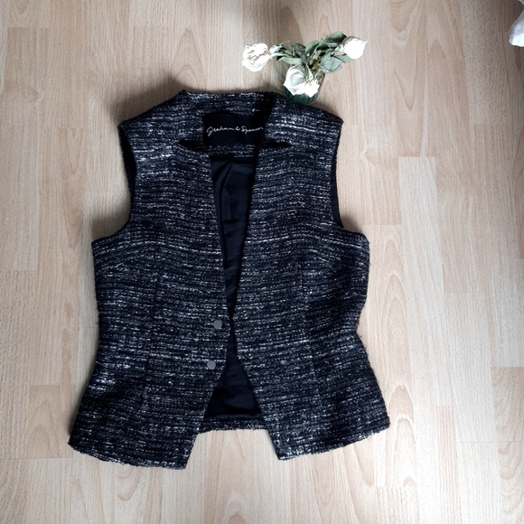 Vest, size S. - Picture 1 of 6